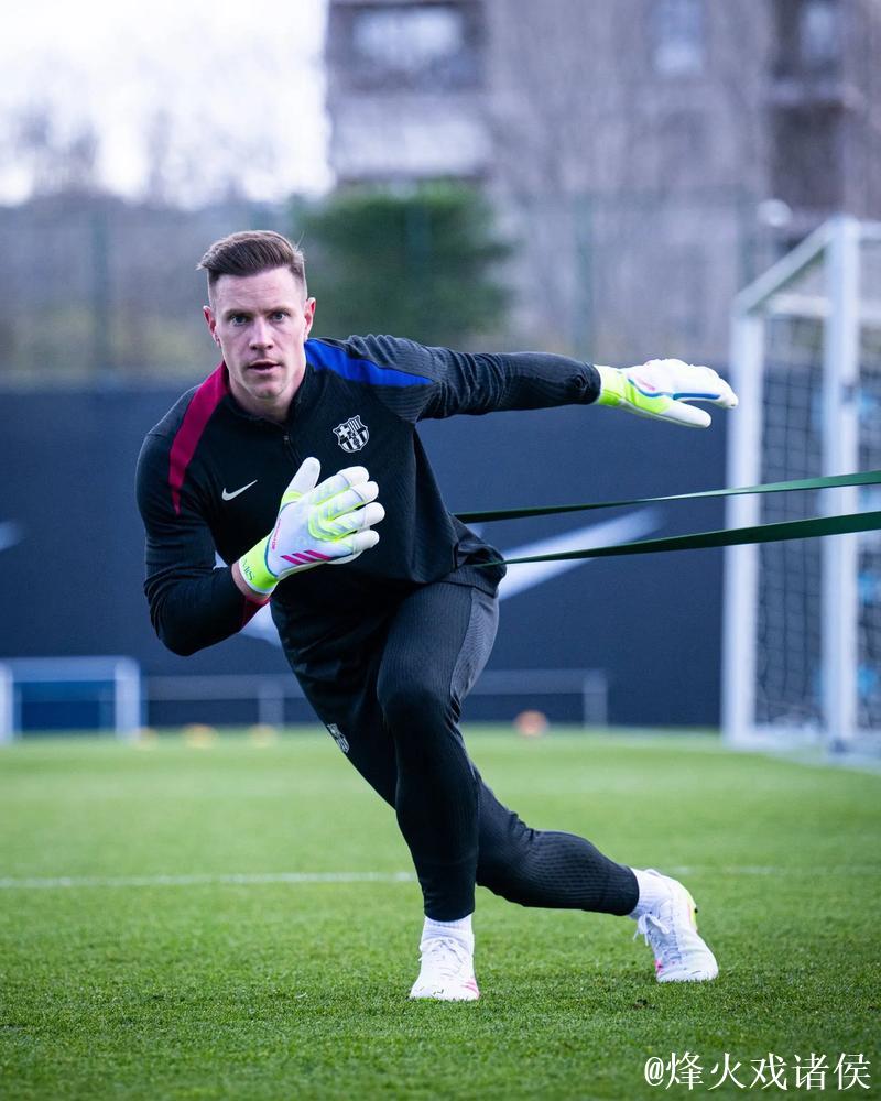 塞尔:特尔施特根无意冬窗离开巴萨,他认为自己会是第一替补 塞尔:特尔施特根无意冬窗离开巴萨,他认为自己会是第一替补